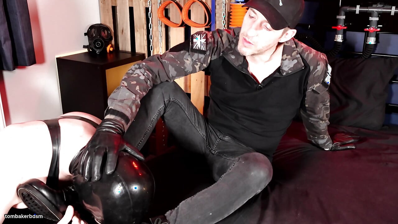 Tom Dominates the Chastity Slave with Leather Boots (4k)