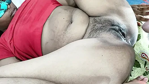 Chudai bhai ke land se Hintçe ses bhai ke land chus ke khada ki bhai ne amcık liat ke ko ateşli kiya