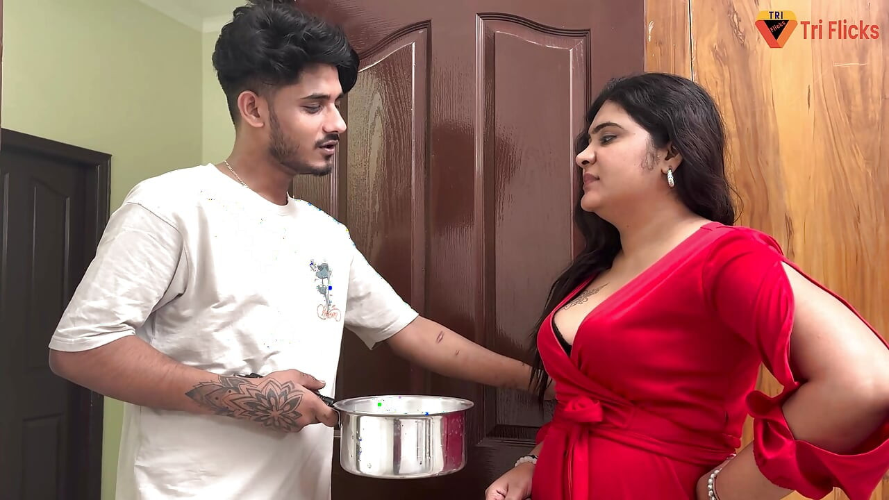 Pados Wali Bhabhi Kai Doodh ka Chakkar