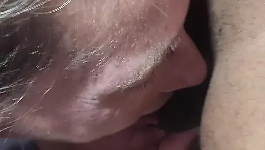 Gadis manis lagi asik sama besar pria kulit hitam