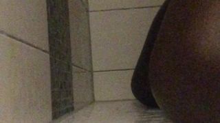 Branlette rapide sous la douche