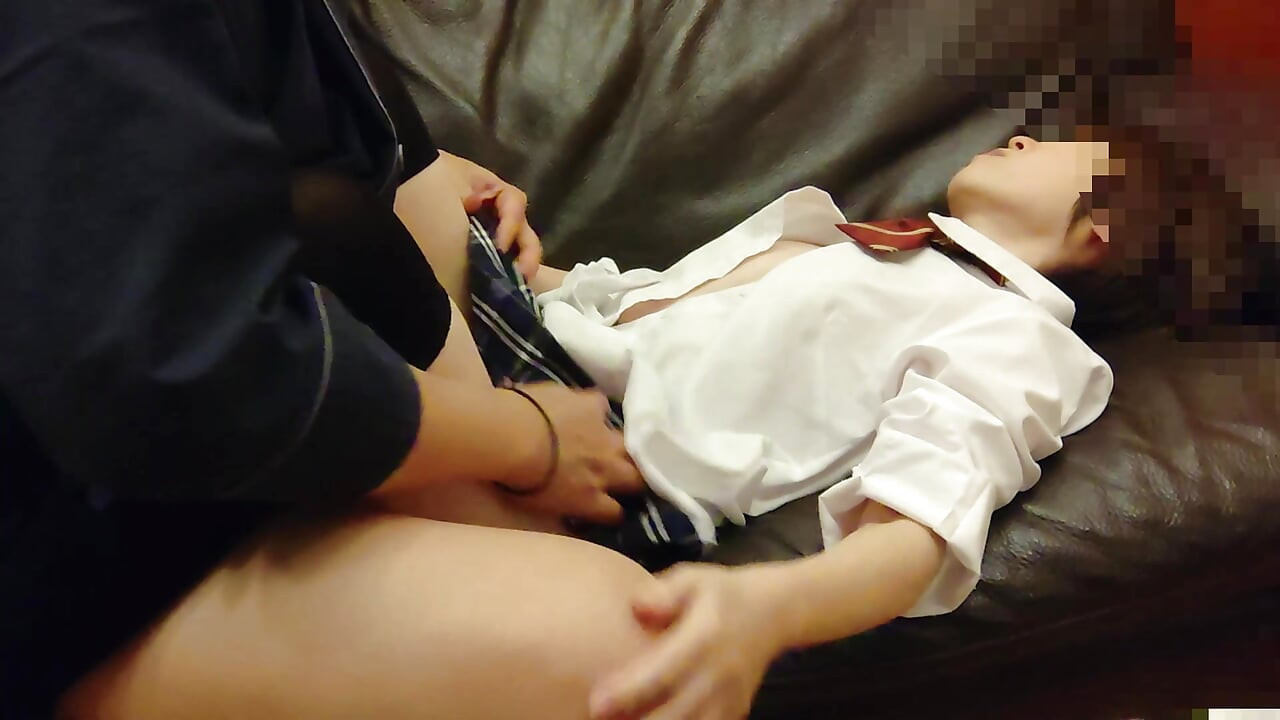 Amateur Cosplay Cowgirl on the Sofa with a Pantyhose Girl, I Can't Hold Back and Cum Inside Me Blowjob Cunnilingus