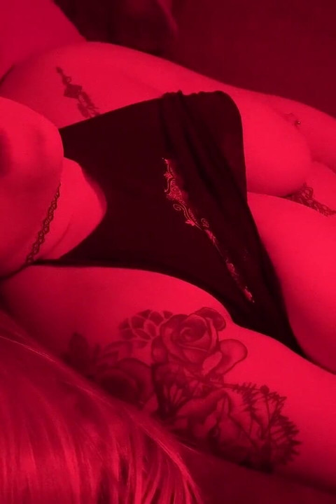Intense Red Light Solo