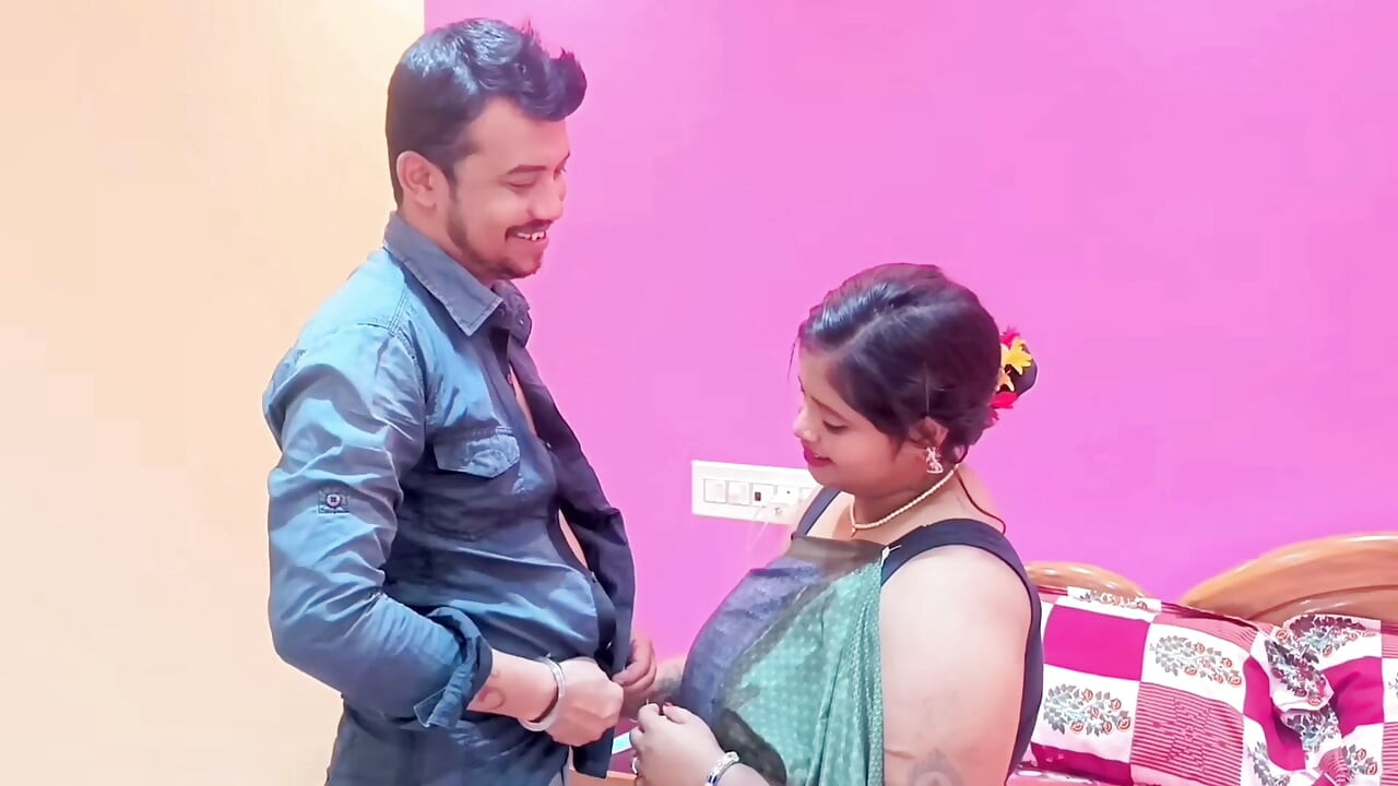 Cute soteli bahan ko gift dekar jabbar dasti chod diya