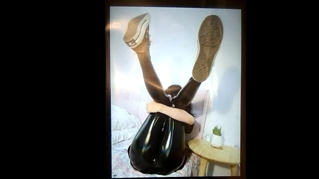 Sop - Asian Girl In Vinyl Leggings