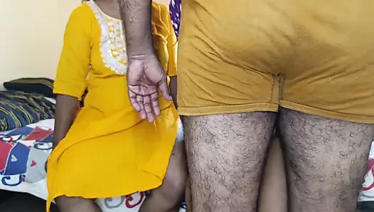 Karısı ve üvey kız kardeşi ile beklenmedik orgasam