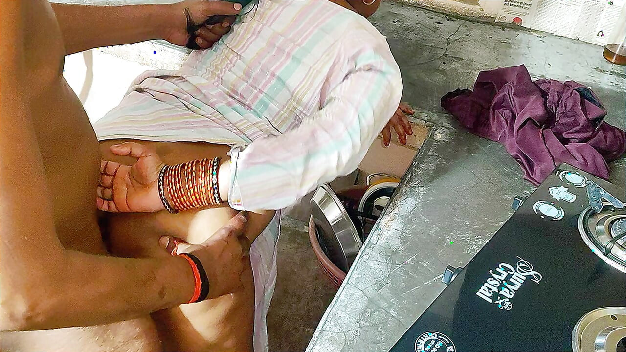 Indian Desi bhabhi ki chudai Hindi audio