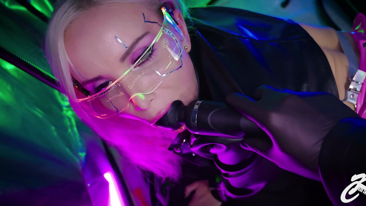 Huge Anal Butt Plug Gaping my ass