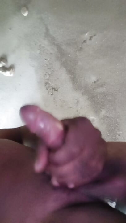 Seksi yenge bir rüyaya gömüldü ve vajina gördü, sonra büyük bir penis vurduk.