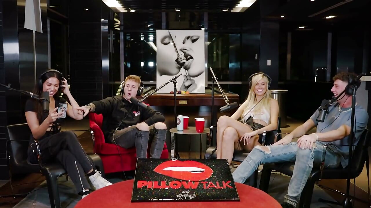 Doble cita con Carly Lawrence y Joey Joy [charla de almohada]