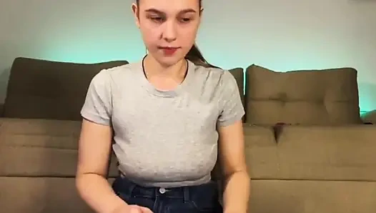 Büyük yarakla anal sikişiyor