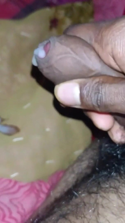 My first video on xhamster pahli bar muth mara or video banaya | Clip 2