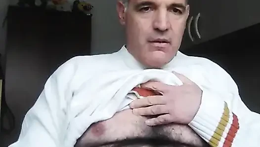 Luca'ya kendi yarağına nasıl mastürbasyon yapılır dersine devam ediyor