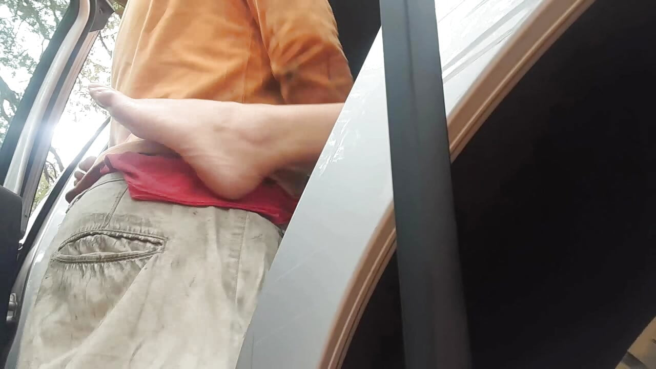 Isca de pés esperando por um estranho