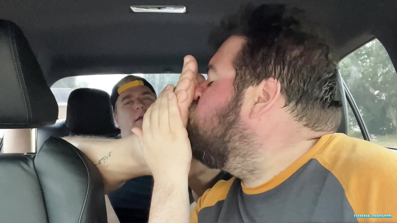 Snyft Nemo Worships the Driver