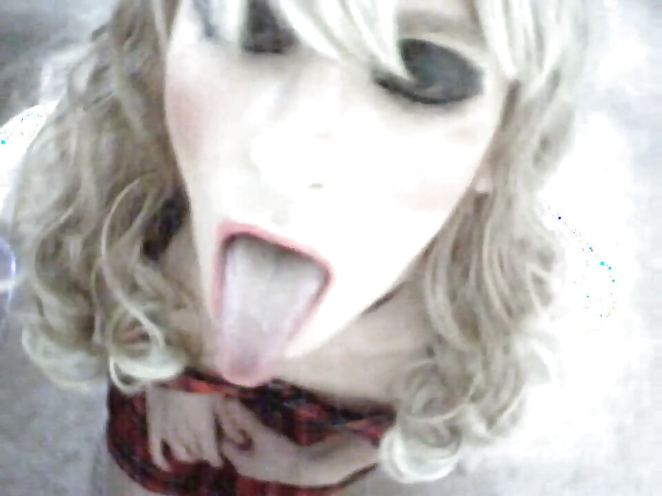 Dumb Sissy Sandra