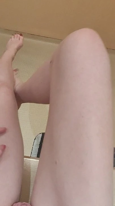 Feet Fetish Red Head Super Hot Goddess moeyslave Gorgeous