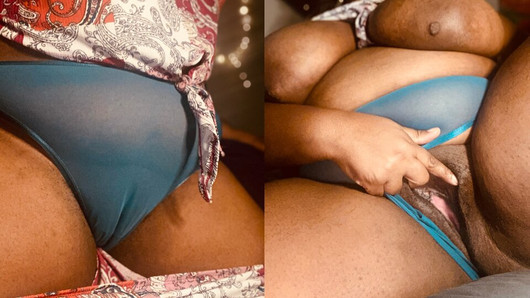 Bbw hoyuelos126 muestra su bonito coño