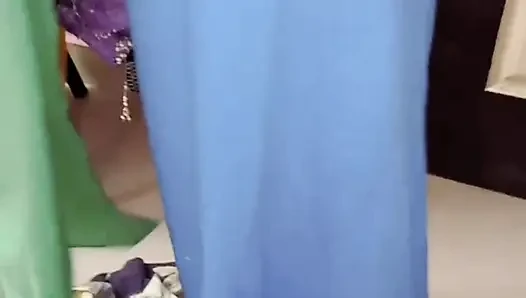 Istri tamil india renu lagi asik muasin memeknya pakai handuk sambil bugil sambil pakai kain sperma hangat! Indianhotwifex