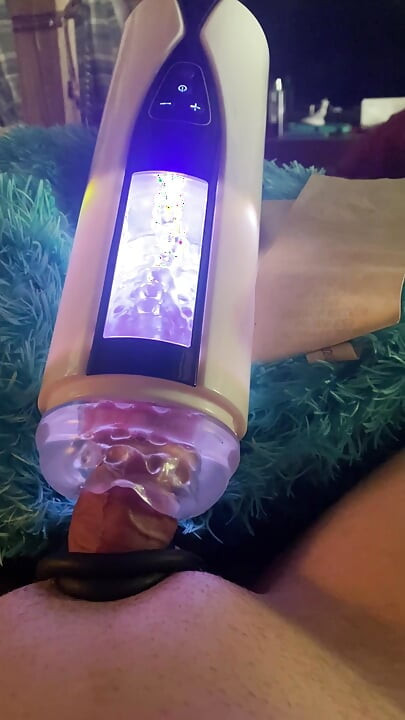 मेरे छोटे लंड को छूना