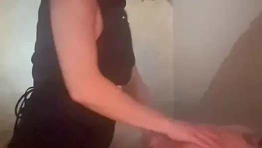 Das enorme schütteln