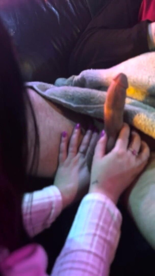 I GIVE MY STEPDAD'S BEST FRIEND A LEG MASSAGE AND HANDJOB | Clip 1