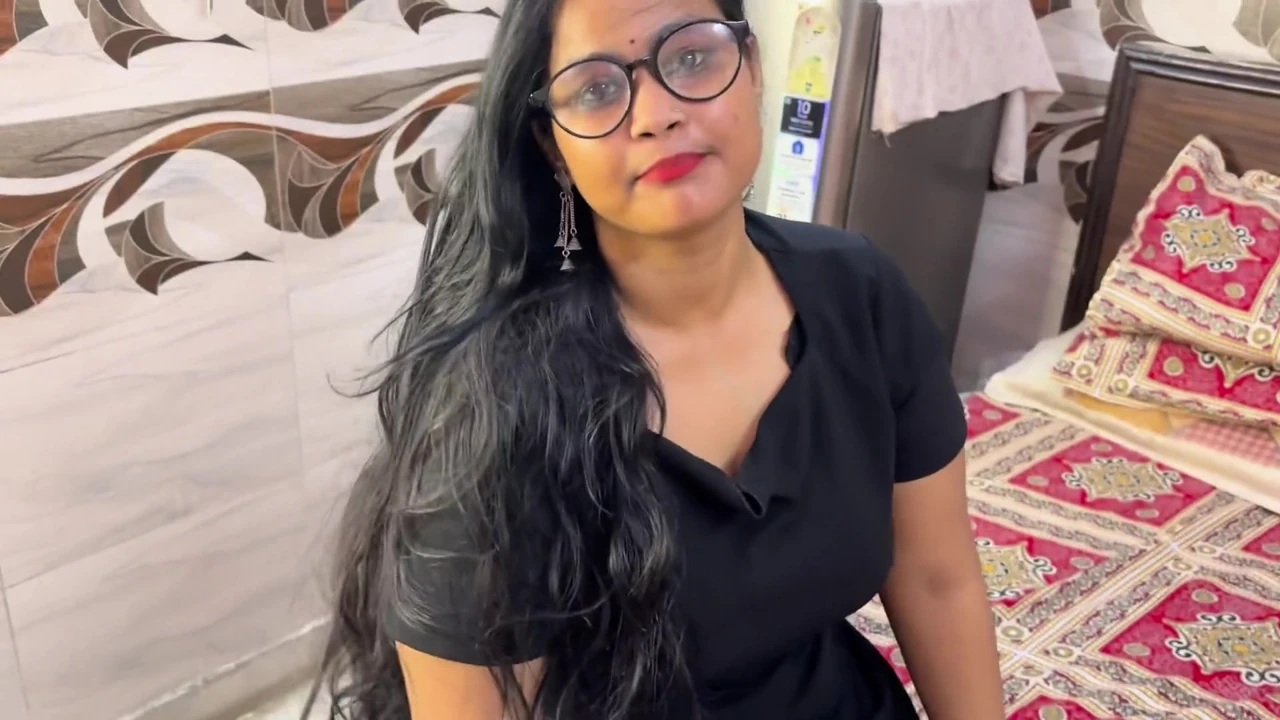 Horny Boss Tricked Office Girl With Cleaning Work And Fucked Her Tight Pussy Hard.
