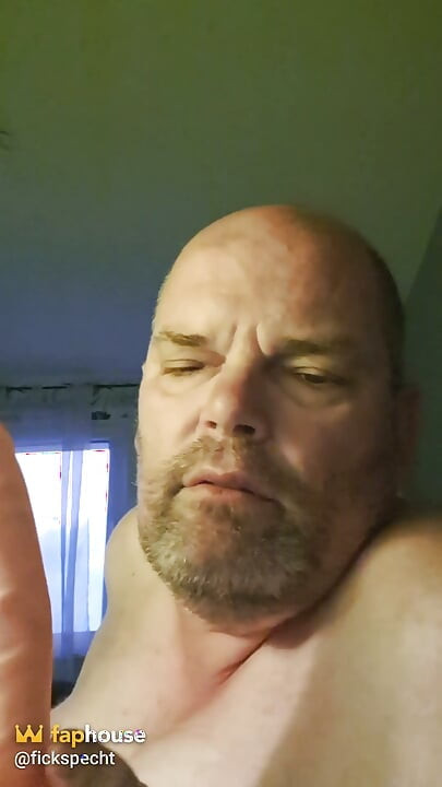Dildo Fuck Demonstration of the Slut in the Morning