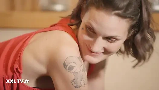 Arkadaşlarının önünde anal seks