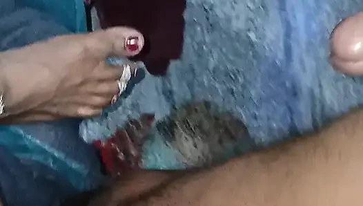 İçtikten sonra eve parti için geldim, kocam gidince beni sikti.
