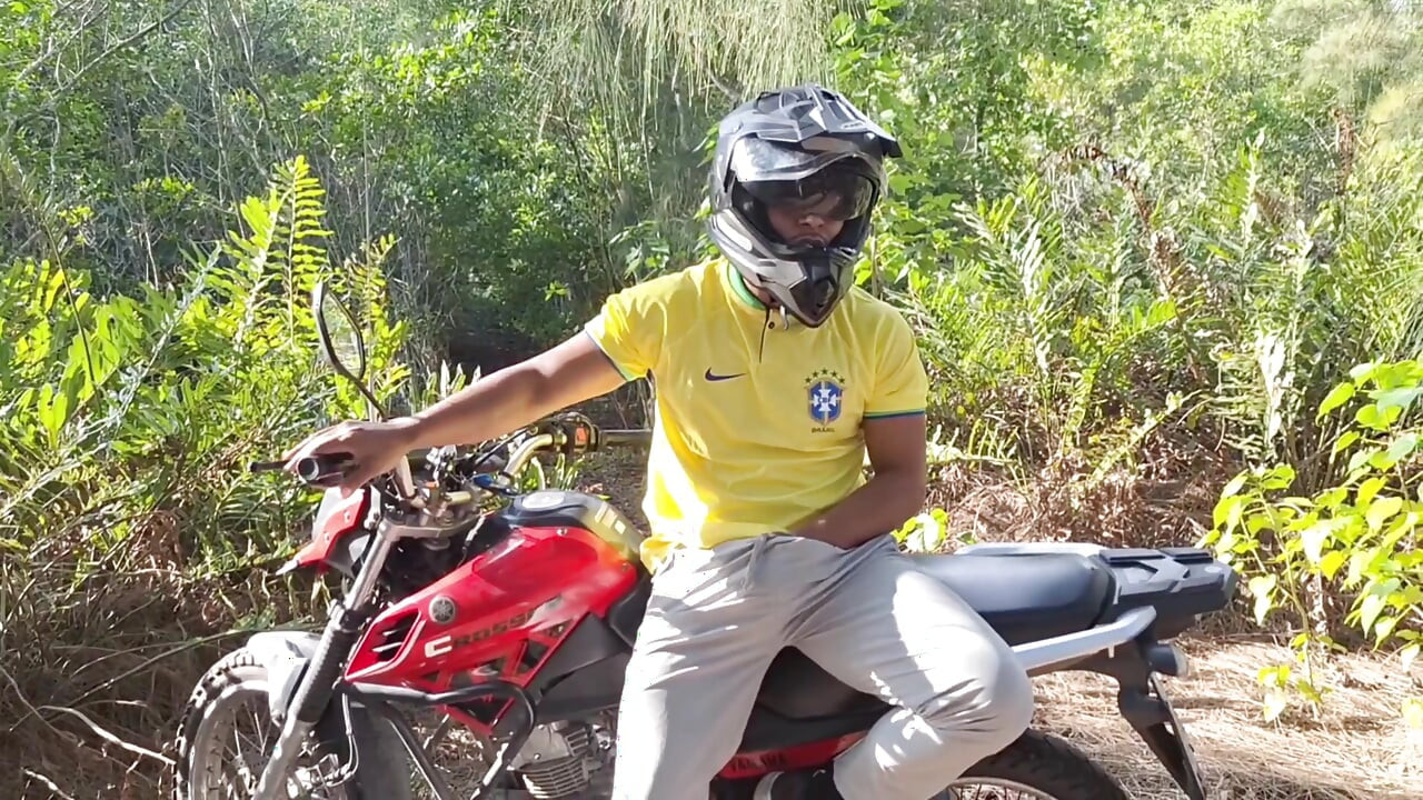 Stepfather Barbudo - the Deviation of the Motorcycle Courier Intense Sex in the Woods.