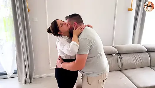 Lexi kembali dari pekerjaan ke seks anal yang luar biasa