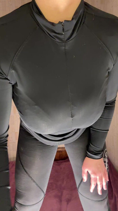 Play with my big boobs