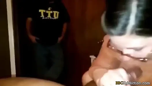 BBC Addiction - 100% Amateur und selbstgedrehte porno-videos. MILFs süchtig nach BBC und interracial knallen.