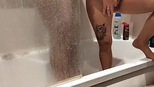 Homemade Mutual Masturbation in Shower
