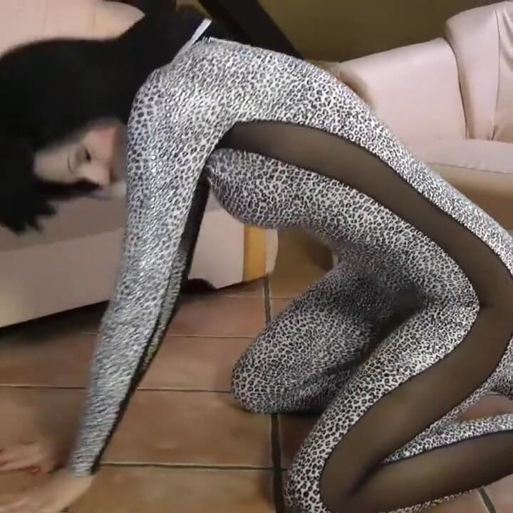 Great strip in a zentai catsuit