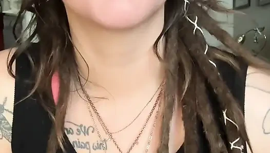 Надуваю дыма у тебя и пускаю слюни