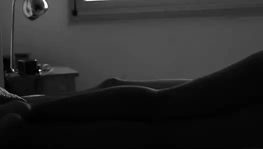 Длинноволосый австрийский паренек хорошо трахает меня