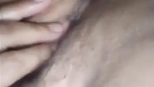 Karımın götüne başka bir dün görüntülü görüşme sıkı ve kıllı ıslak amcığı var bunu çok seviyorum