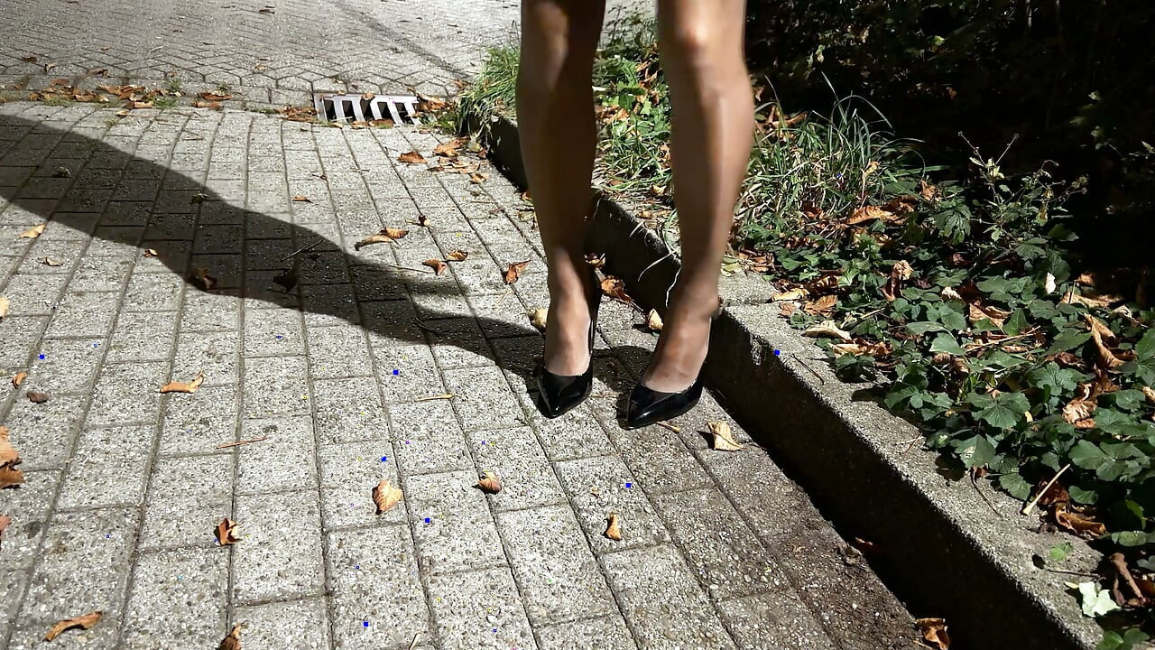The best Oil sheen Legs on Xhamster, with Golden shower and Oil 1