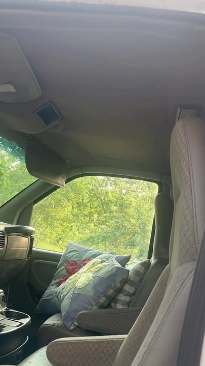 that so attractive pussy small on the truck | Clip 2