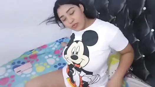 Cewek semok kolombia rambut cokelat lagi asik tetangganya sendiri!!