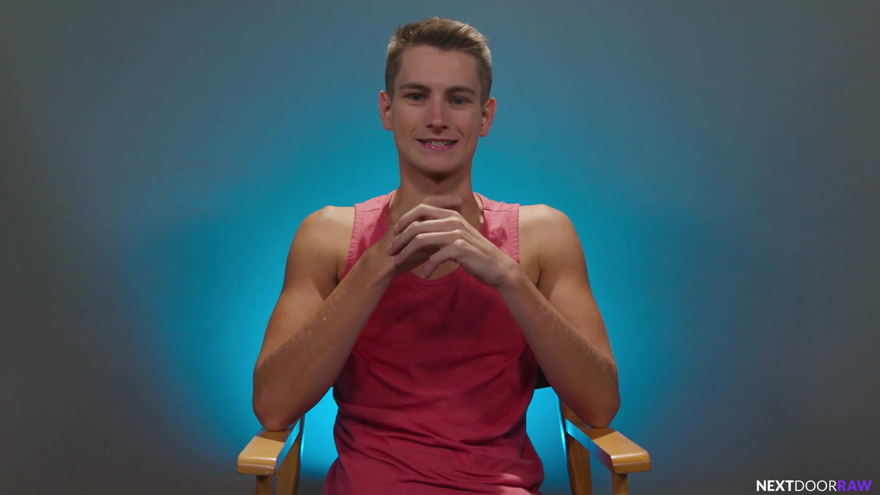 华丽的twnk性感翻转乱搞现实生活中的tatted BF大屁股