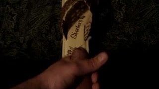 Cumming en dulces sandalia