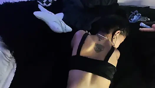 Kembalikan memek cewek jalang ini ke faphouse 5