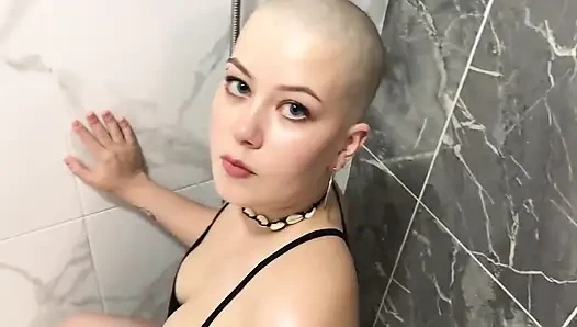 Mädchen vilu Vidish & femboy sex im badezimmer