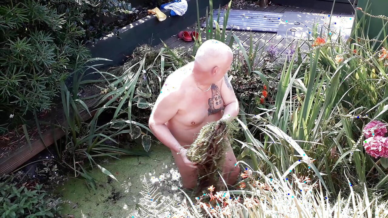 Alastoman yleismiehen elämä, joka kutsuttiin naapuriin siivoamaan lampi
