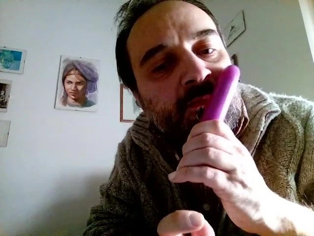 Kocalos - Sucking my dildo from the nostrils
