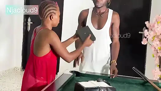 Yanlış sevgililer günü hediyesi verdiğim için neredeyse benden ayrılacak