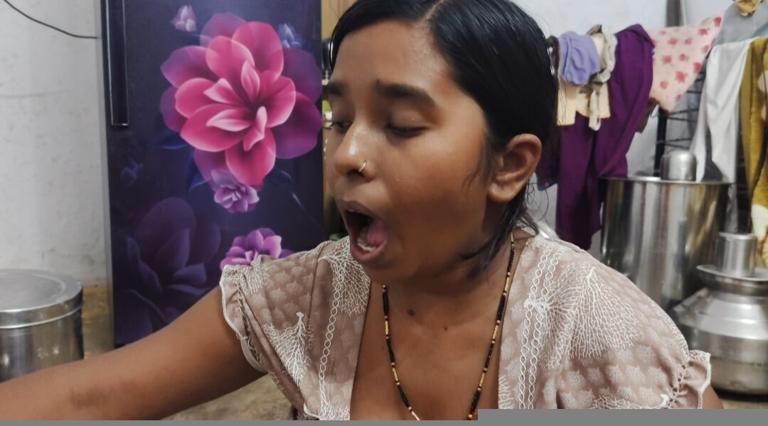 Indian desi Devar and bhabhi full Hindi romantic video - bhabhi showing boobs and pussy.